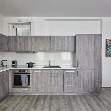 Minimalist Apartment On Wenceslas Square By Prague Days Esterno foto