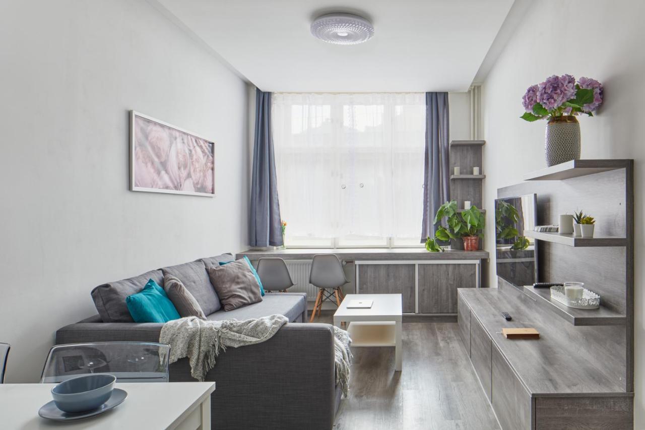 Minimalist Apartment On Wenceslas Square By Prague Days Esterno foto
