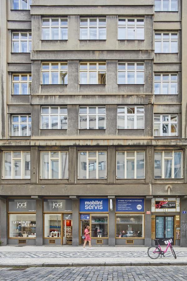 Minimalist Apartment On Wenceslas Square By Prague Days Esterno foto